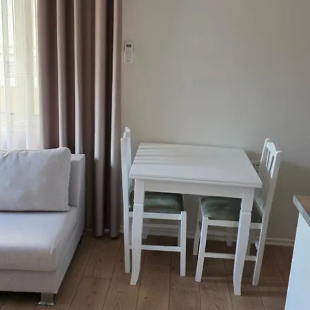 Premium * Durrës